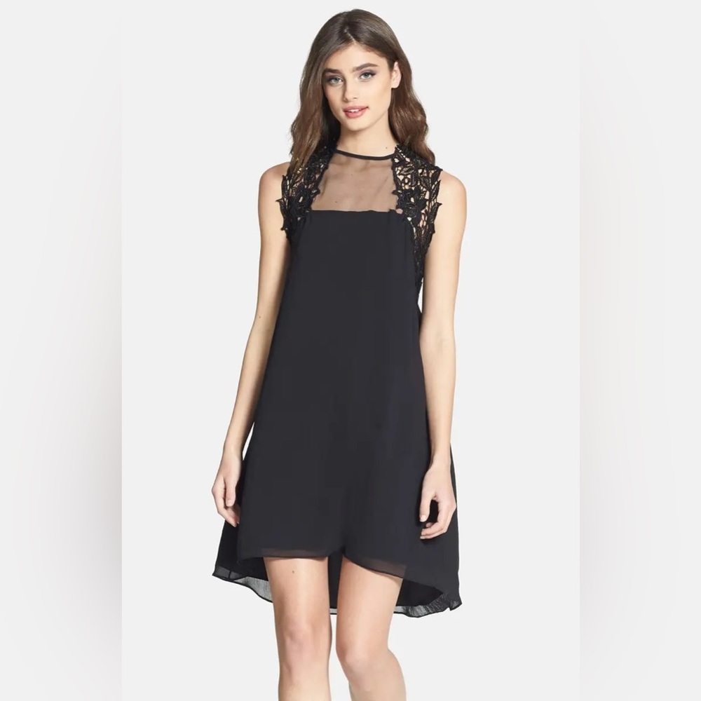 Dress the Population Ella Mini Dress Embroidered Size S